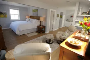 Plaza Loft - In the Heart of Downtown Sonoma - Image 2