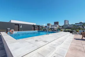 Downtown + parking + gym! - Image 2