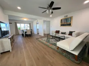 Modern 4 King Beds, Beautiful Large Backyard, Golf, WFH, Long Stays, WI-FI, FWY, 25 mins to Beach - Image 2