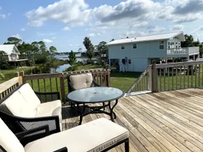 Updated house on lagoon! Quick walk to the beach and beautiful water view! - Image 2