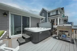 Exclusive Beachfront Home w/ 180° Views & Hot Tub! - Image 4