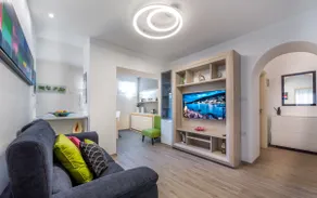 Stylish apartment 100 m from the beach - Image 2