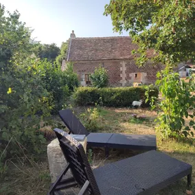 Quiet studio in the heart of an old village - Image 5