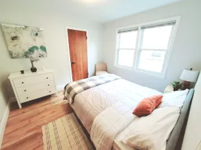 Charming 2 bed/1 bath apt- walk 2 train/store/rest - Image 3