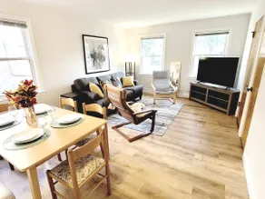 Charming 2 bed/1 bath apt- walk 2 train/store/rest - Image 5