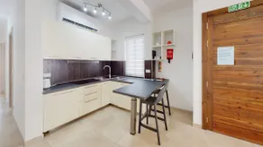 Modern apartment in Gzira - Image 3