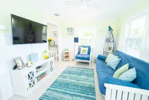 Charming 2BR cottage in prime keys location w/pool - Image 3