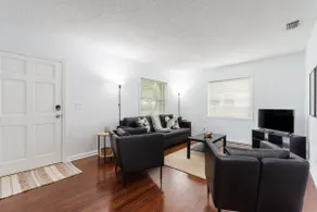 Boutique Avondale Bungalow - Historic Neighborhood - Image 3
