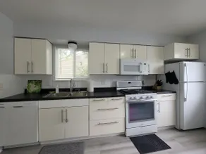Peaceful and Cozy 3 Bedroom Home - Image 5