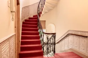 Beautiful Grade II listed apartment. - Image 3