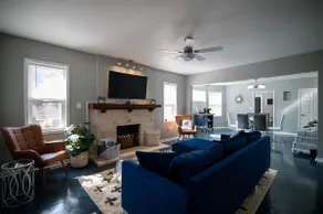 The Landing is a Cheerful 3 bedroom 2 bath home! - Image 5