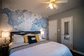 The Landing is a Cheerful 3 bedroom 2 bath home! - Image 3