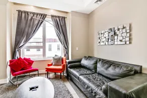 Exquisitely Designed w/Huge Roof Deck - Sleeps 10! - Image 5