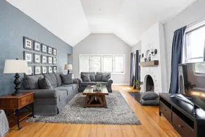 The Broad Ripple Bulldog Bungalow - Image 5