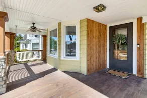 4 Bedroom Historic Charmer Marion Uptown - Image 3