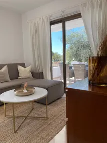 Phaedrus Living: City View Luxury Flat Androcleous - Image 4