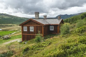 Cabin surrounded by amazing nature in Grimsdalen - Image 3