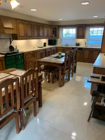 Spacious 4* luxury house - Image 2
