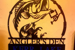 Angler's Den~Kerr Lake Life! Lake Front, Kayaks & Boat Dock - Image 3