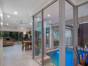 Tropical Villa Hideaway - Image 3