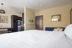 Stylish Studio free parking, WiFi low fees - Image 4