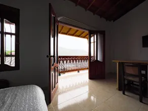 J.302 Cozy apartment near Jardín Park - Image 3