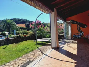 Small villa with a beautiful garden overlooking the sea - Image 3