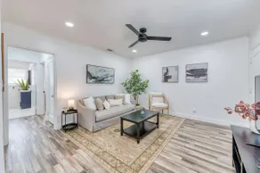 Contemporary Tower Casita - Image 4