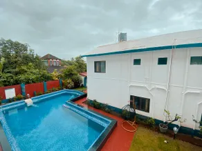Family/Group suite-Kitchen swimming pool-Honeydew6 - Image 2
