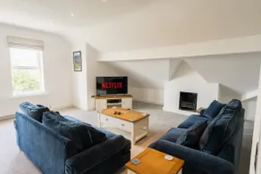 Prime Location Steps from Royal Liverpool Golf - Image 2