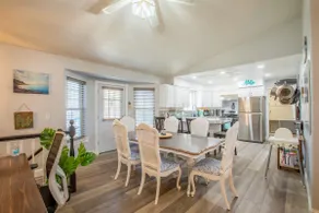 Hawaiian Surfer Haven| Family Stay Near Slopes - Image 3