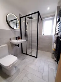 Self-contained annexe excellent location - Image 3