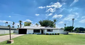 Newly remodeled beauty in Phoenix - Image 2