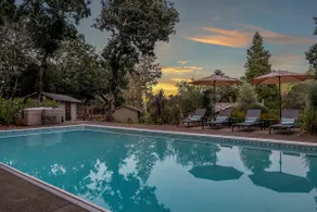 Vineyard Haven: Pool, Hot Tub & Wine Country Charm - Image 2