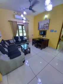 Cheerful 3-bedroom with beach view. - Image 4