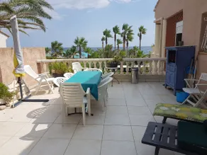 Waterfront villa, 3 bedrooms, sleeps 7 - Image 3