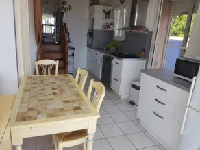 Waterfront villa, 3 bedrooms, sleeps 7 - Image 2
