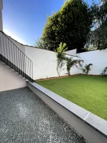 Beautiful Duplex with Garden & Terrace in the City - Image 4