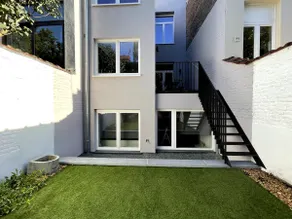 Beautiful Duplex with Garden & Terrace in the City - Image 2