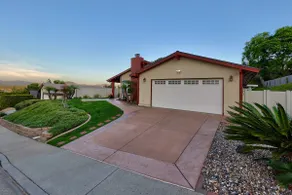 San Diego 4-Bedroom Home with POOL and Jacuzzi - Image 2