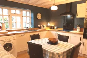 Bank Cottage Apartment - North Cotswolds haven for two - Image 2