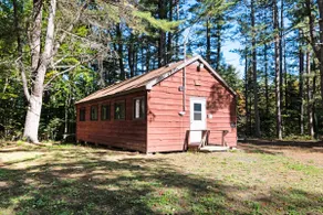 Snug cabin in the woods! - Image 2