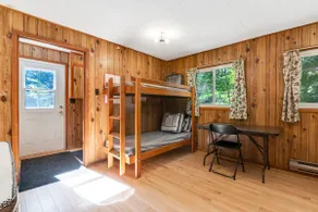Snug cabin in the woods! - Image 4