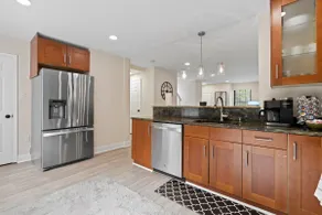 Chic & Roomy Townhome | Close to IAD+Free Parking - Image 5