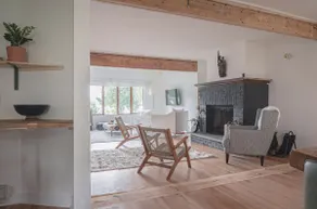 Lakefront, newly renovated home in the Catskills - Image 3