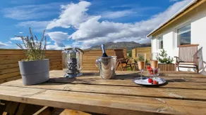 4 Bedroom villa with hot tub next to Geysir. - Image 3
