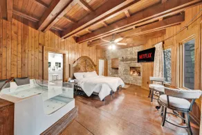 Lake Lanier Castle/Your own Private Resort - Image 2