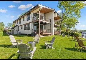 Cheerful 4 bedroom, lake-front vacation home - Image 4