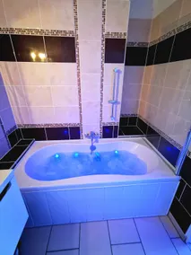 Arkitekt SPA (air-conditioned) - Image 4
