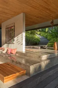 Peaceful river and jungle views, 6 bedrooms, close to beaches. - Image 4